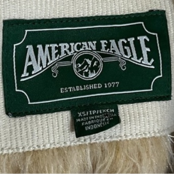 American Eagle plaid tan cream oversized sherpa lined button down sweater jacket - Picture 2 of 9